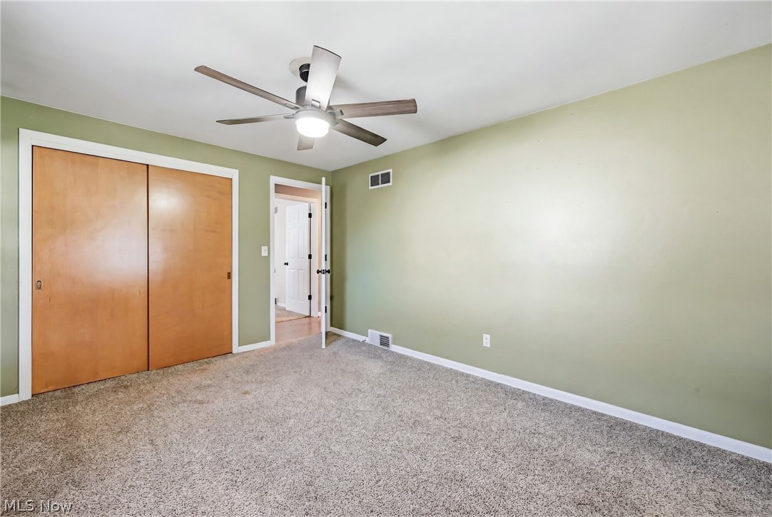 382 Ridgefield Avenue Youngstown OH 44512