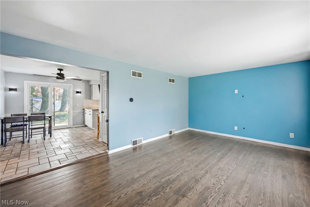 382 Ridgefield Avenue Youngstown OH 44512