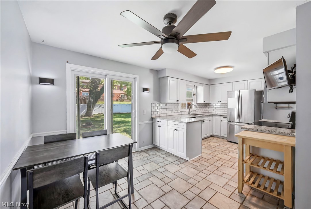 382 Ridgefield Avenue Youngstown OH 44512