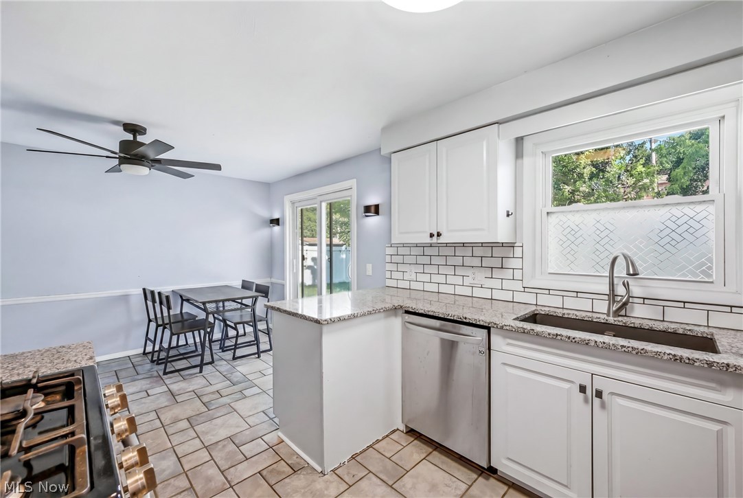 382 Ridgefield Avenue Youngstown OH 44512
