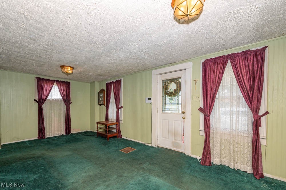 2211 17th Street NE Canton OH 44705