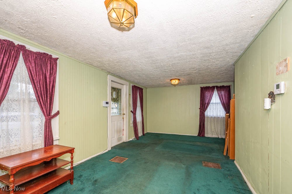 2211 17th Street NE Canton OH 44705