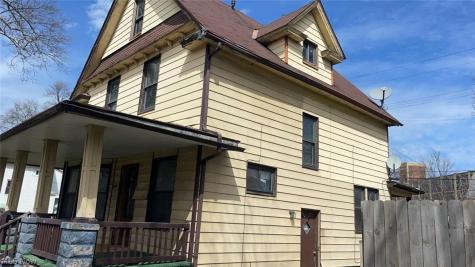 417 Cleveland Road Cleveland OH 44108