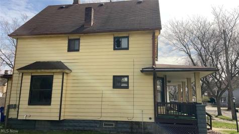 417 Cleveland Road Cleveland OH 44108