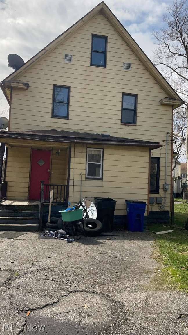 417 Cleveland Road Cleveland OH 44108