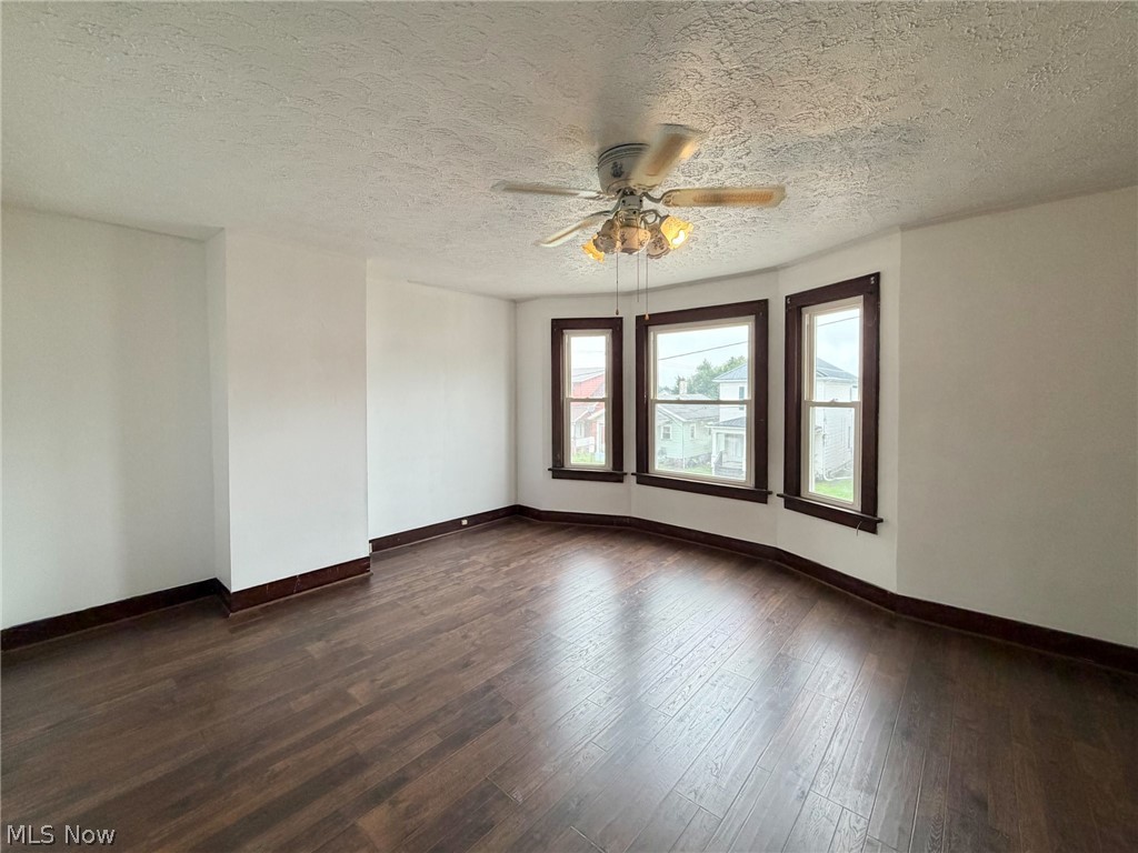 1652 Oregon Avenue Steubenville OH 43952