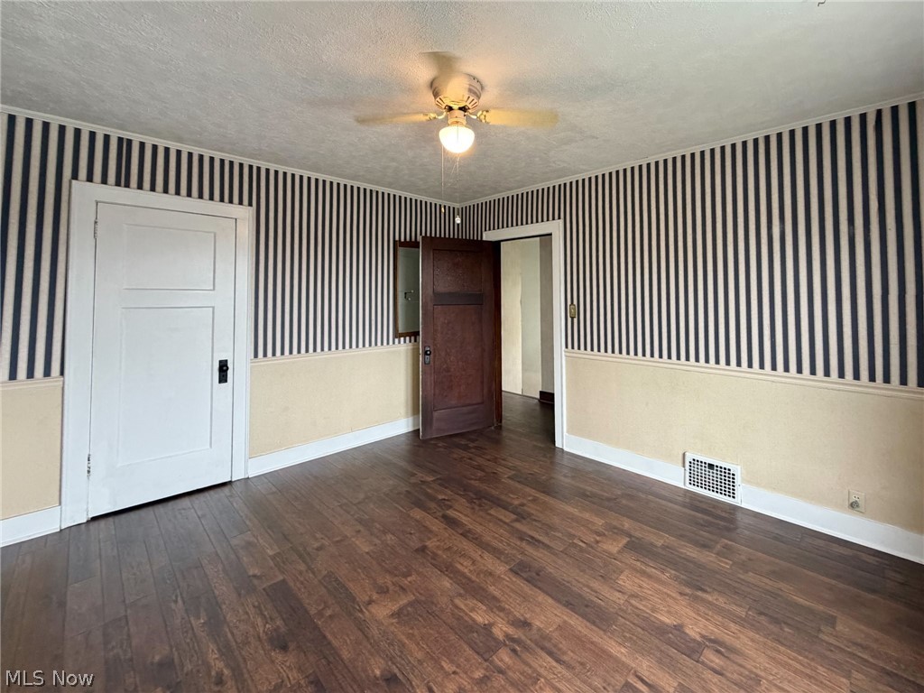 1652 Oregon Avenue Steubenville OH 43952