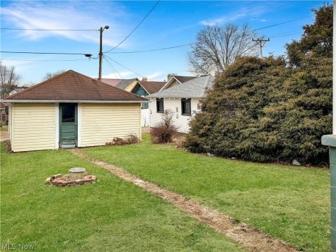 1652 Oregon Avenue Steubenville OH 43952