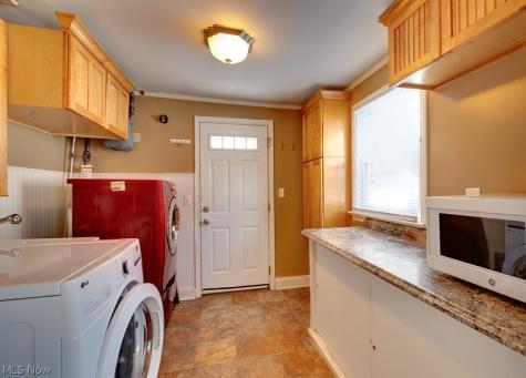 349 Stanford Street Akron OH 44314
