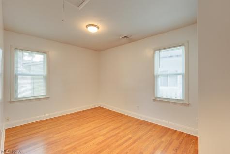349 Stanford Street Akron OH 44314