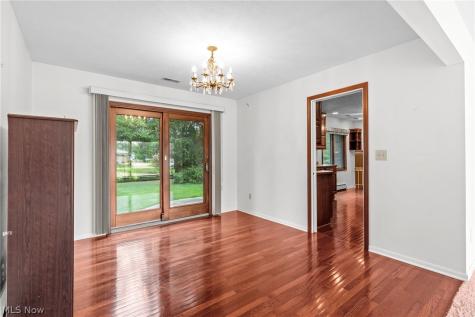 16385 Glendale Avenue Strongsville OH 44136