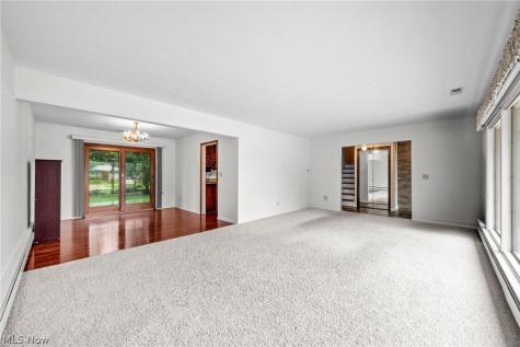 16385 Glendale Avenue Strongsville OH 44136