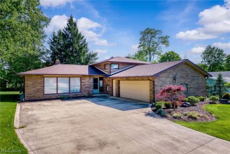 16385 Glendale Avenue Strongsville OH 44136