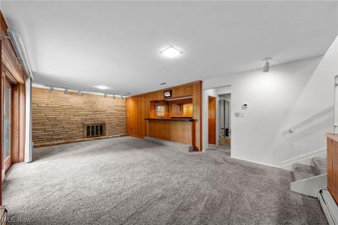 16385 Glendale Avenue Strongsville OH 44136