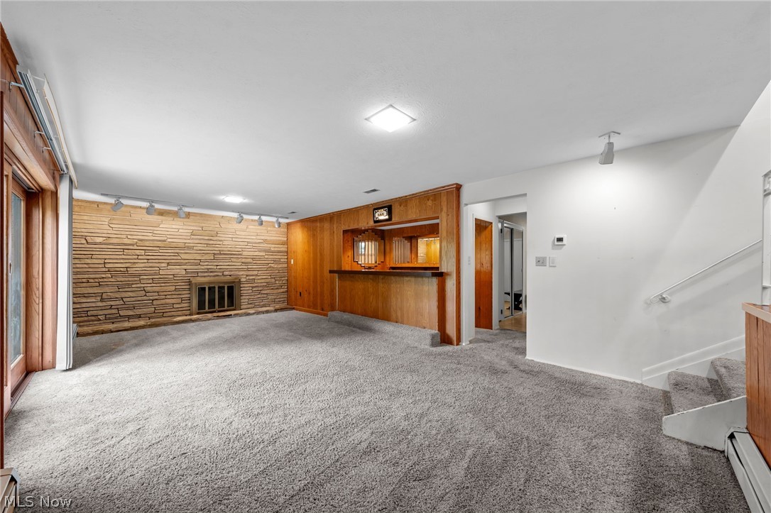 16385 Glendale Avenue Strongsville OH 44136