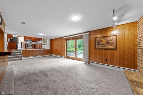 16385 Glendale Avenue Strongsville OH 44136