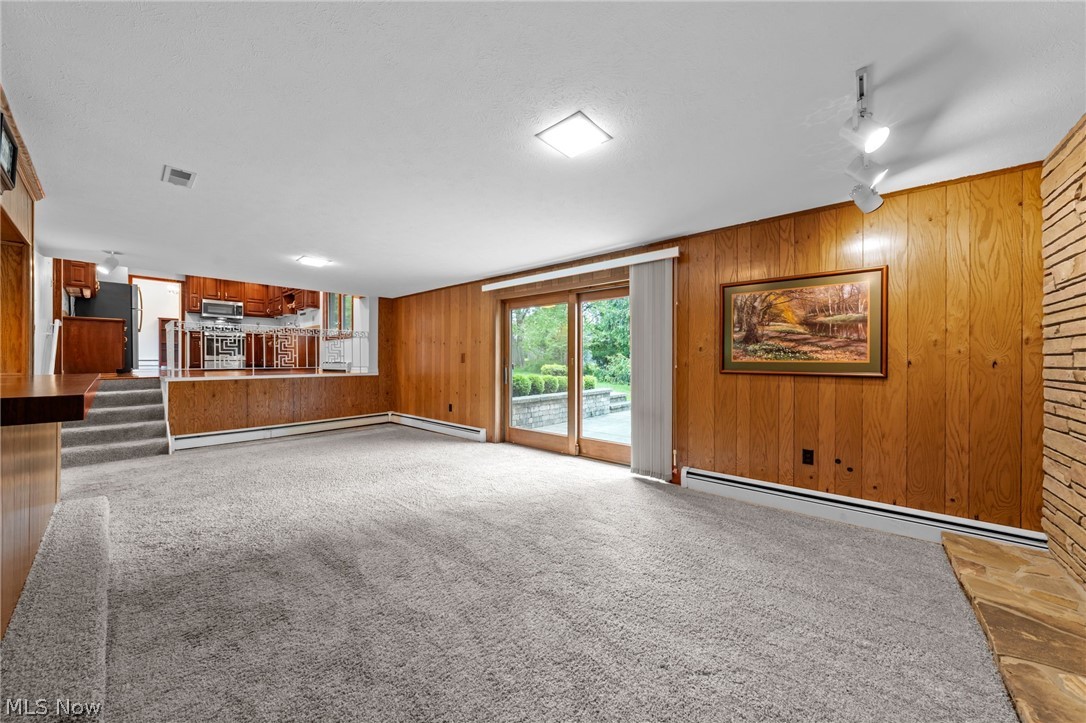 16385 Glendale Avenue Strongsville OH 44136