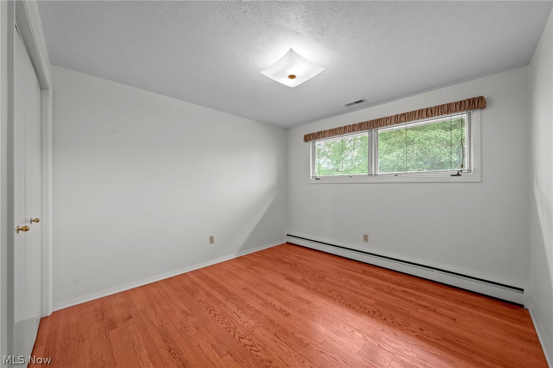 16385 Glendale Avenue Strongsville OH 44136