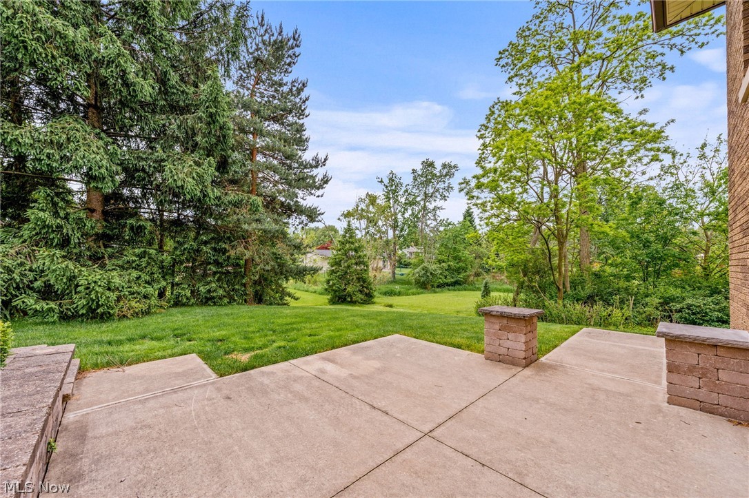 16385 Glendale Avenue Strongsville OH 44136