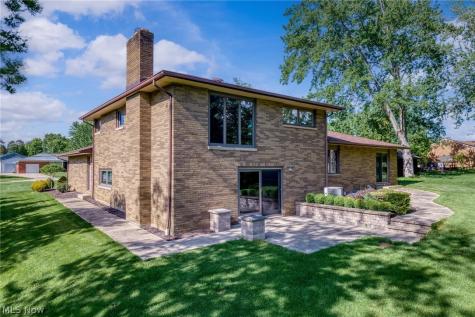 16385 Glendale Avenue Strongsville OH 44136