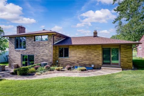 16385 Glendale Avenue Strongsville OH 44136