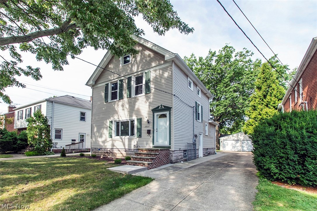2300 Lakeview Avenue Rocky River OH 44116