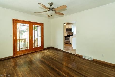 2300 Lakeview Avenue Rocky River OH 44116