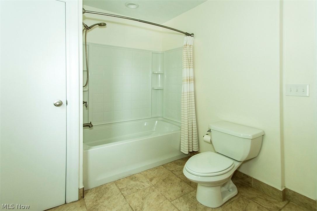 2300 Lakeview Avenue Rocky River OH 44116
