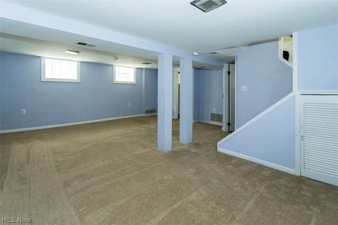 2300 Lakeview Avenue Rocky River OH 44116