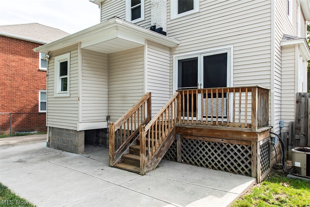 2300 Lakeview Avenue Rocky River OH 44116