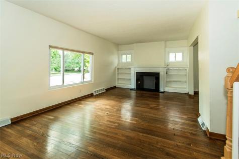 2300 Lakeview Avenue Rocky River OH 44116