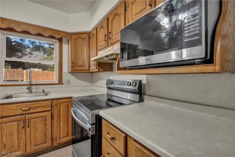 2721 Maitland Avenue Cuyahoga Falls OH 44223