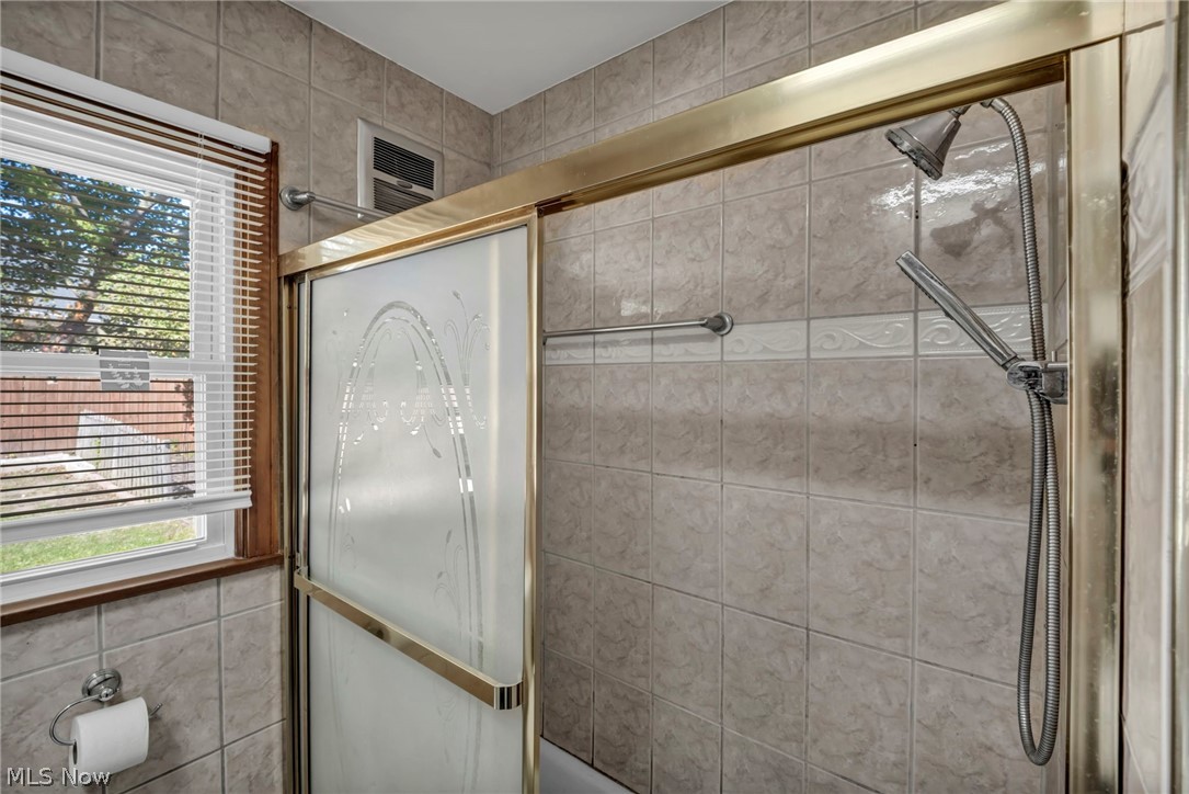 2721 Maitland Avenue Cuyahoga Falls OH 44223
