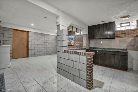 2721 Maitland Avenue Cuyahoga Falls OH 44223