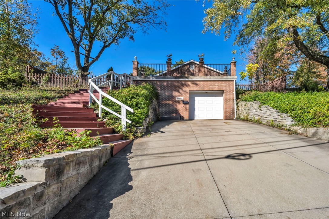 2721 Maitland Avenue Cuyahoga Falls OH 44223