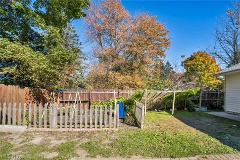 2721 Maitland Avenue Cuyahoga Falls OH 44223