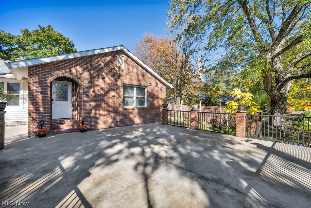 2721 Maitland Avenue Cuyahoga Falls OH 44223