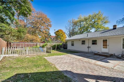 2721 Maitland Avenue Cuyahoga Falls OH 44223
