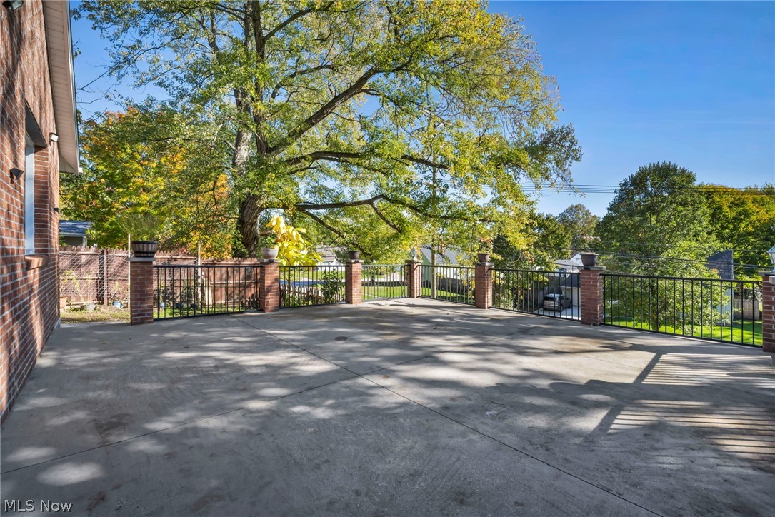 2721 Maitland Avenue Cuyahoga Falls OH 44223