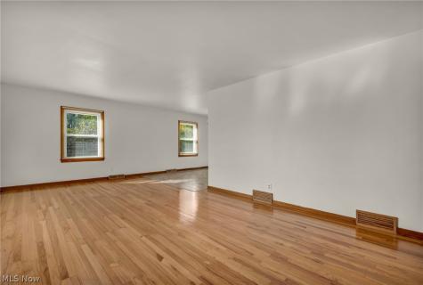 2721 Maitland Avenue Cuyahoga Falls OH 44223