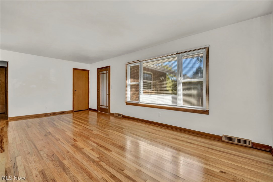 2721 Maitland Avenue Cuyahoga Falls OH 44223