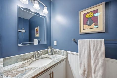 9585 Brayes Manor Drive Mentor OH 44060