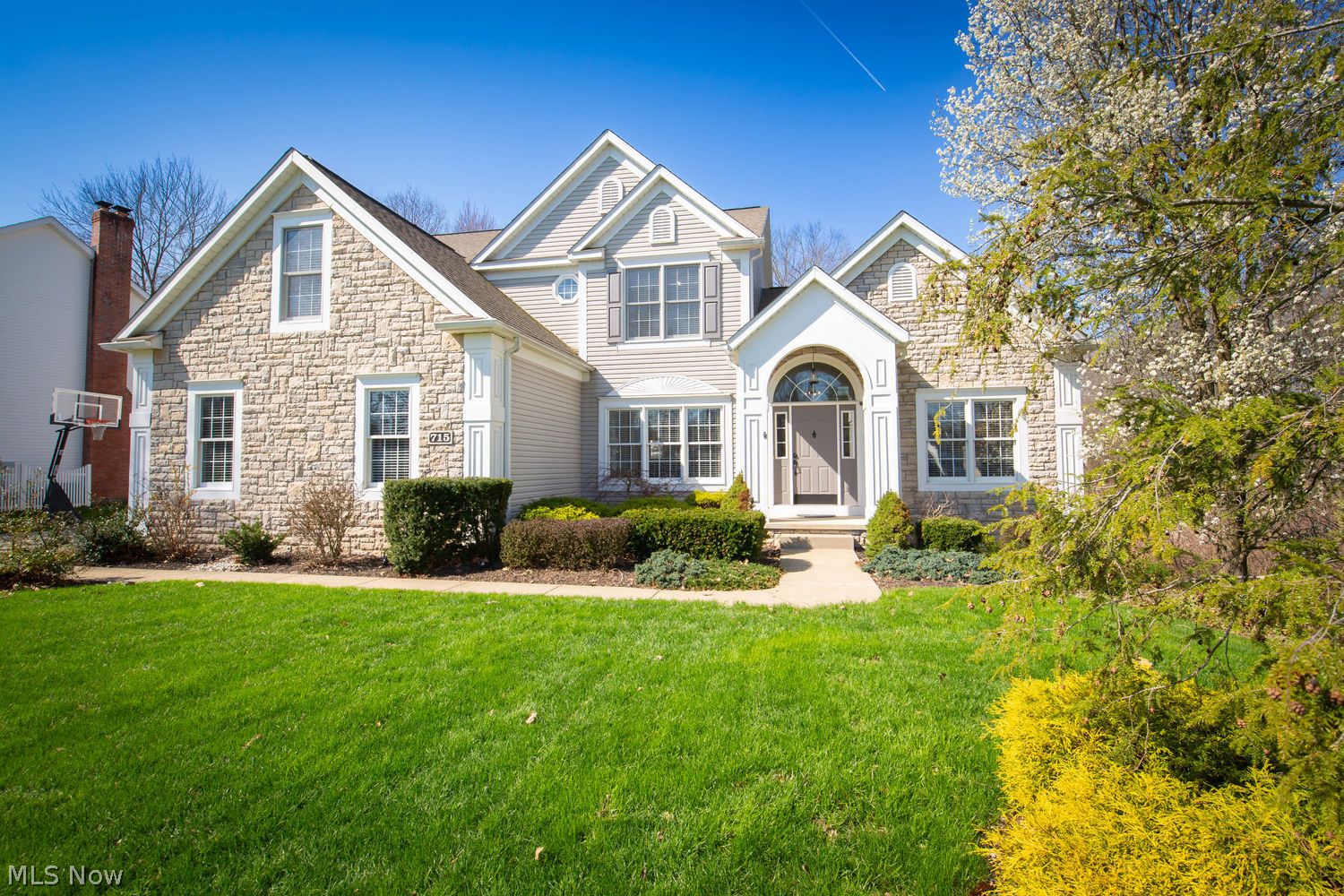 715 Lake Trail Aurora OH 44202