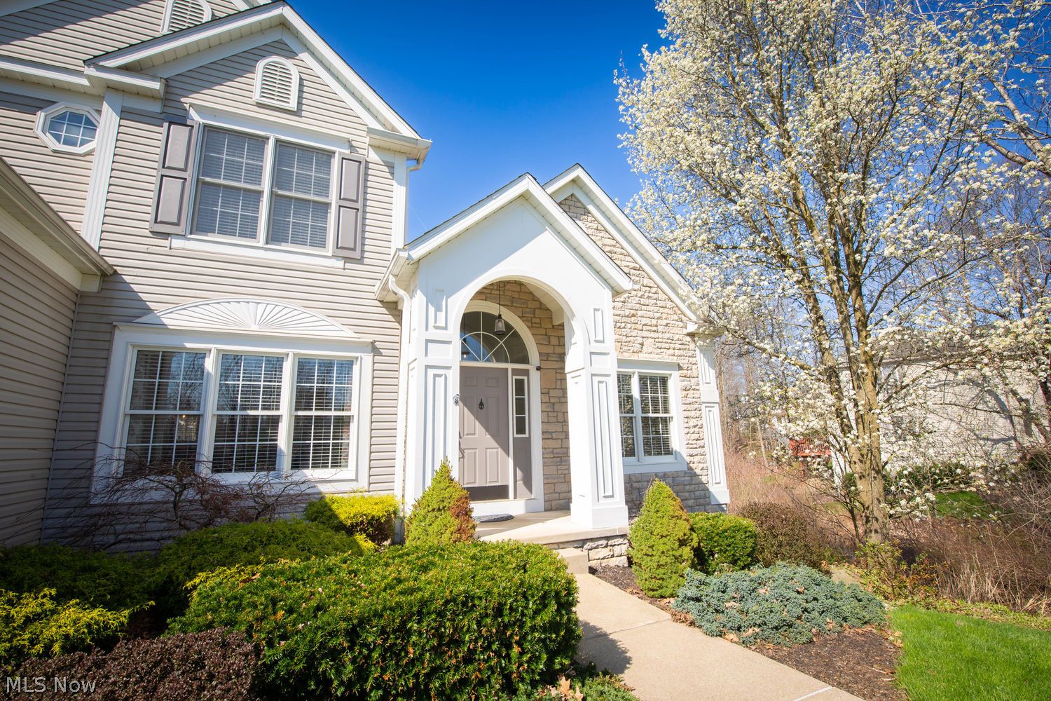 715 Lake Trail Aurora OH 44202