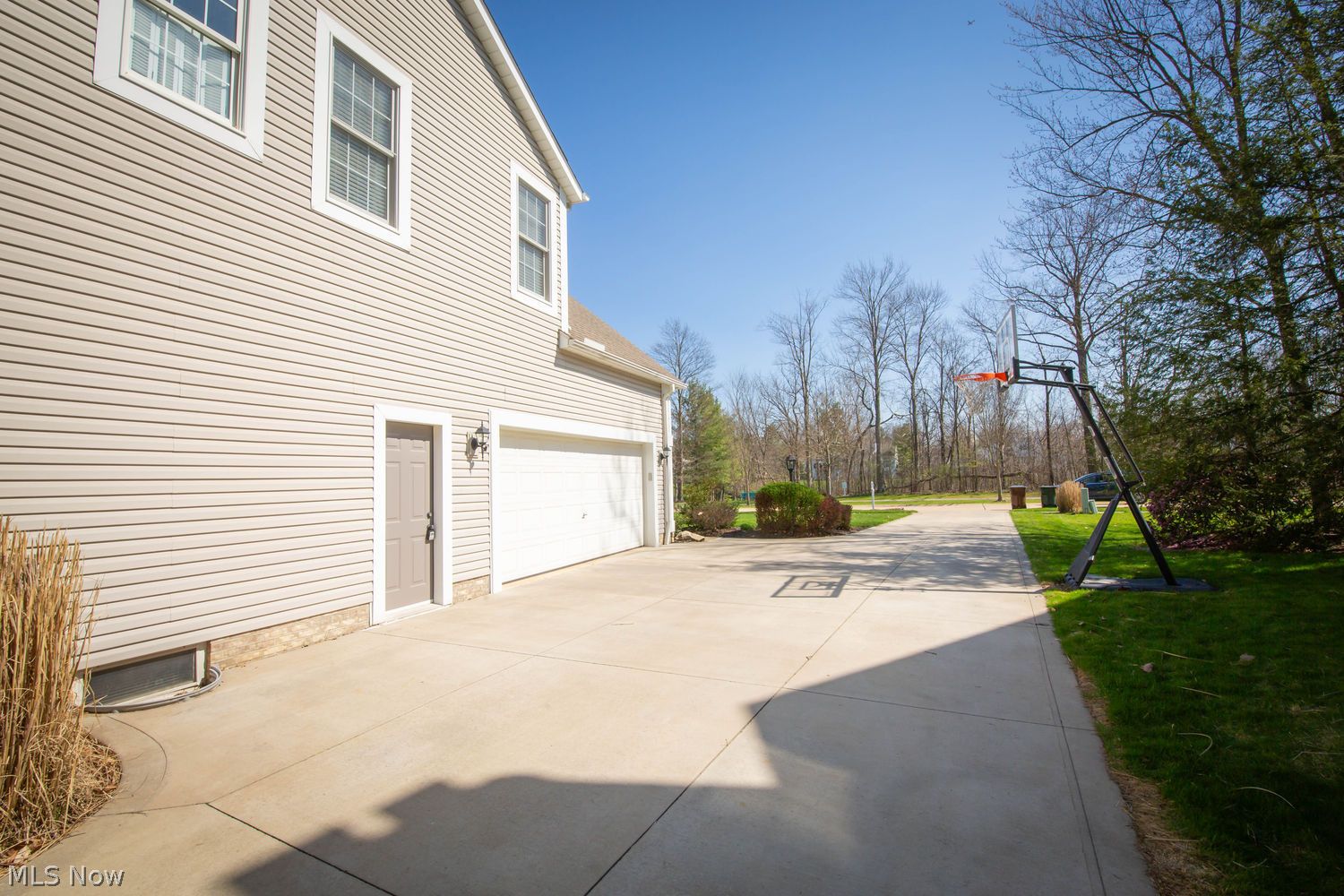 715 Lake Trail Aurora OH 44202