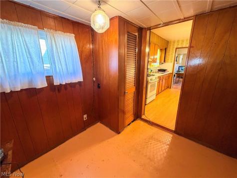 26 N Glenellen Avenue Youngstown OH 44509