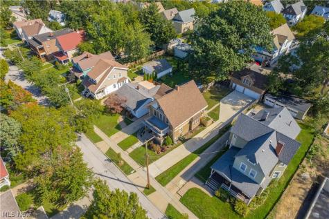 1465 Lakewood Avenue Lakewood OH 44107
