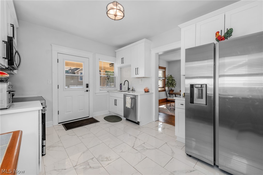 1465 Lakewood Avenue Lakewood OH 44107
