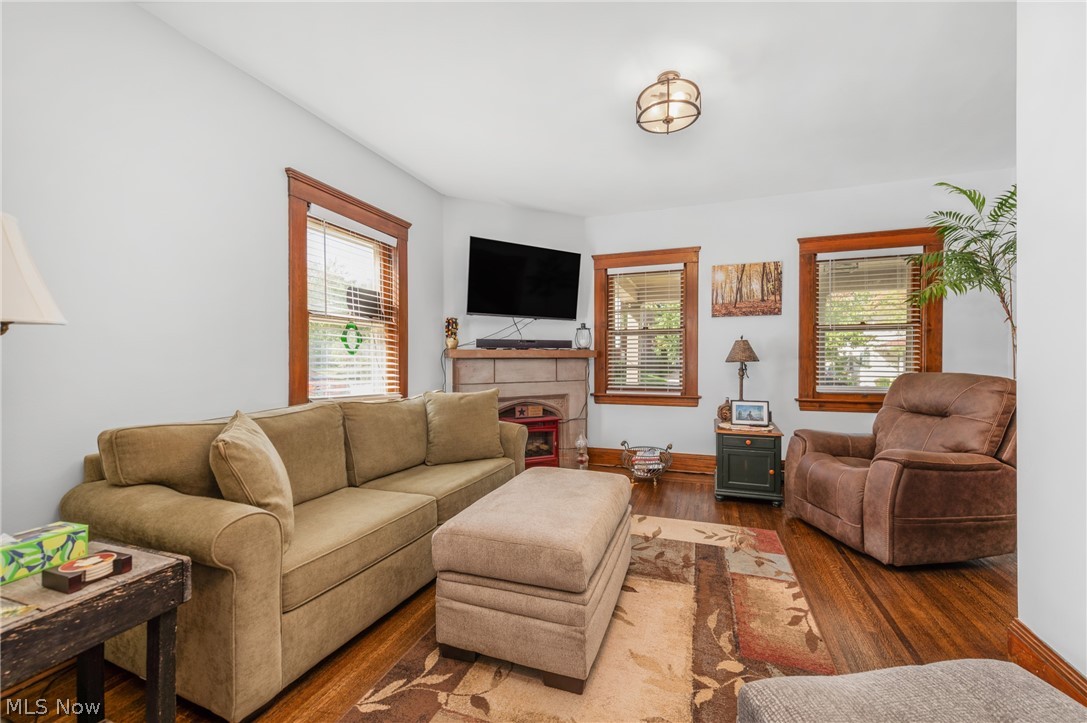 1465 Lakewood Avenue Lakewood OH 44107