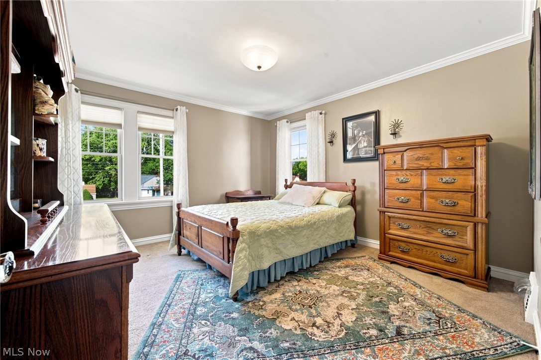 895 Richmond Road Lyndhurst OH 44124